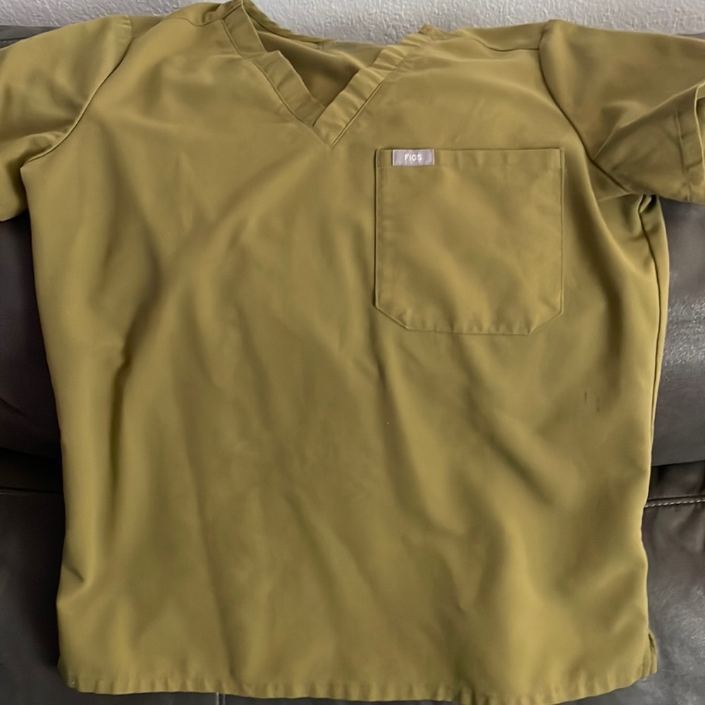 Olive green figs scrub set